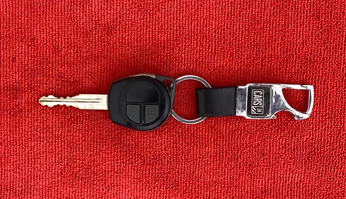 2017 Maruti Swift VXI OPT, Petrol, Manual, 38,950 km, Key Close Up