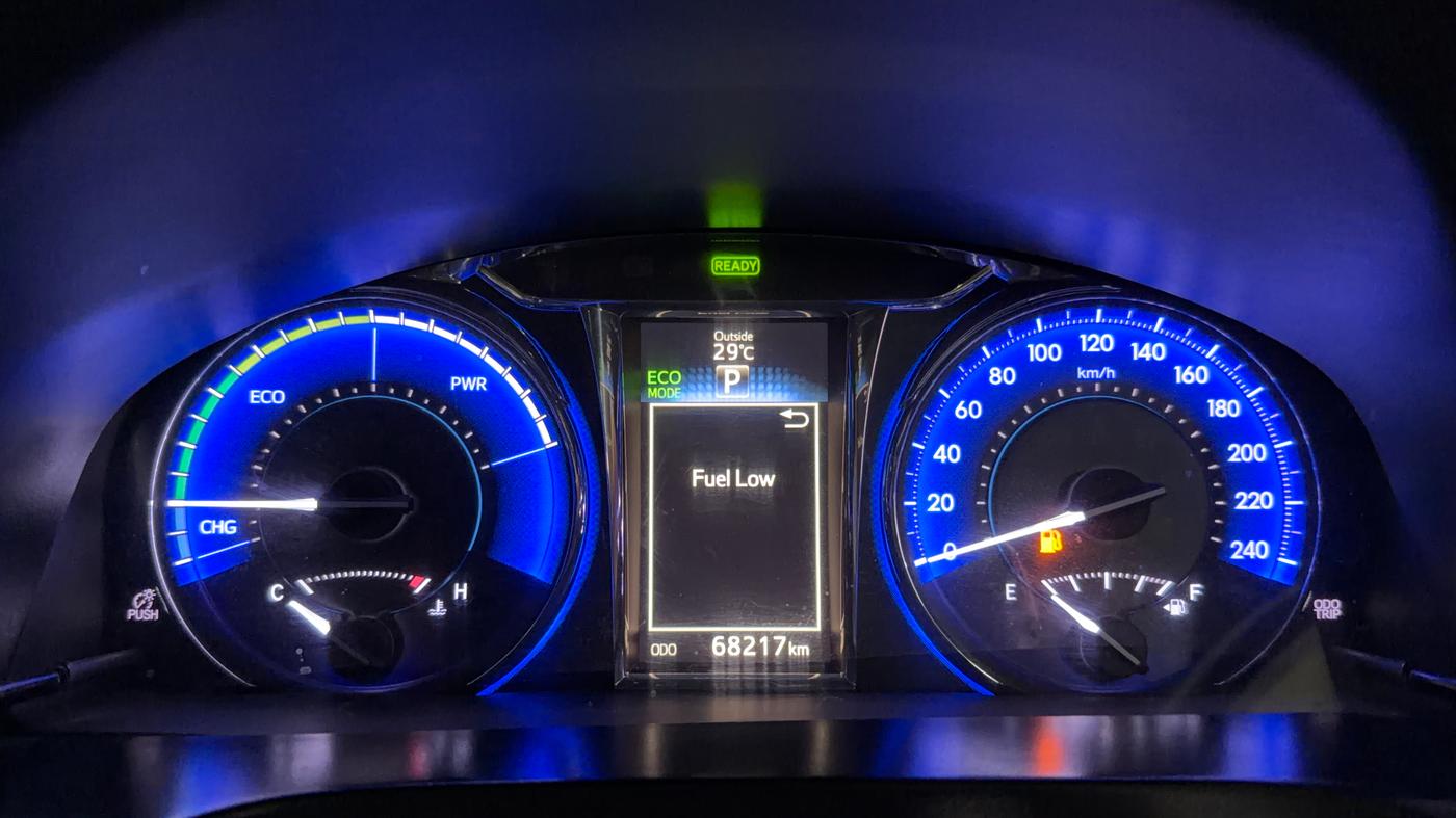 2017 Toyota Camry HYBRID, Hybrid, Automatic, 68,157 km, Odometer Image