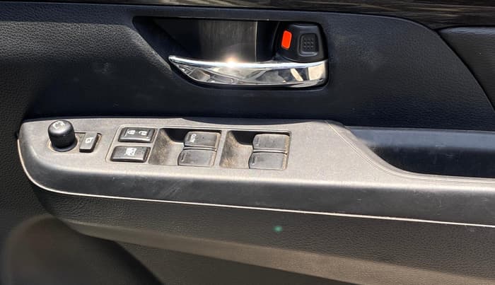 2022 Maruti XL6 ZETA AT, Petrol, Automatic, 28,712 km, Driver Side Door Panels Control