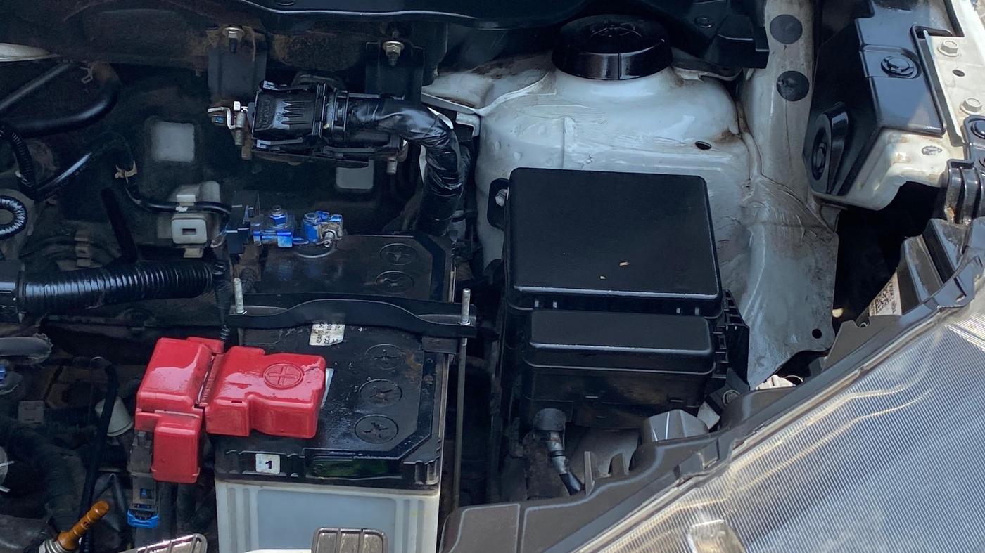 2022 Maruti XL6 ZETA AT, Petrol, Automatic, 29,013 km, Engine View - Left
