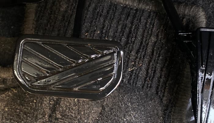 2022 Maruti XL6 ZETA AT, Petrol, Automatic, 28,712 km, Pedals