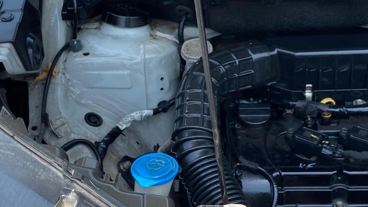2022 Maruti XL6 ZETA AT, Petrol, Automatic, 29,013 km, Engine View - Right