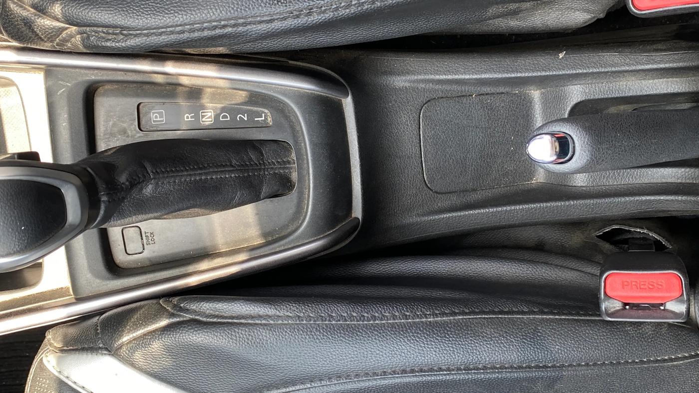 2022 Maruti XL6 ZETA AT, Petrol, Automatic, 29,013 km, Gear Lever