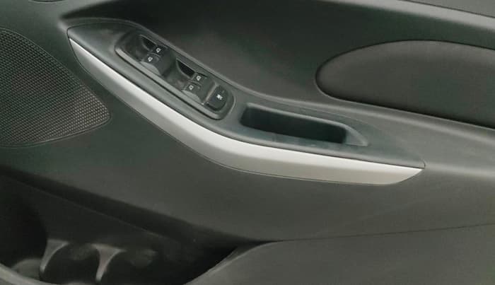 2019 Ford FREESTYLE TREND 1.5 DIESEL, Diesel, Manual, 82,355 km, Driver Side Door Panels Control