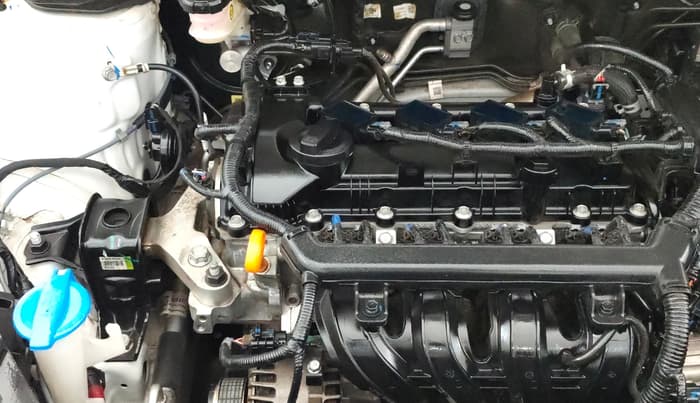 2025 Hyundai NEW I20 ASTA (O) 1.2 IVT, Petrol, Automatic, 3,891 km, Engine View - Right