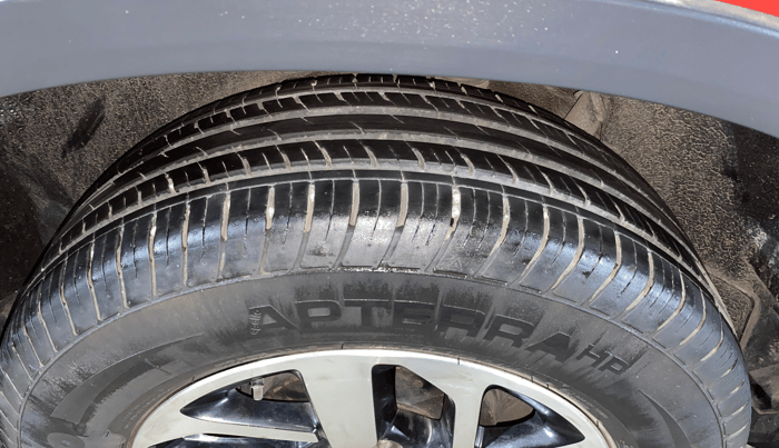 2020 Tata Harrier XZA PLUS 2.0L DUAL TONE, Diesel, Automatic, 13,056 km, Left Rear Tyre Tread