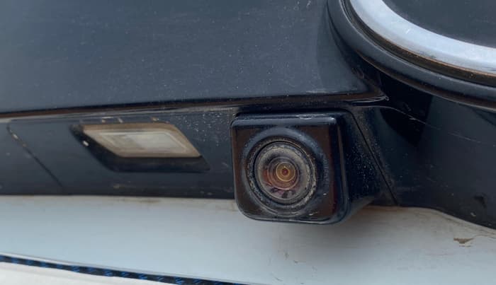 2020 Tata Harrier XZA 2.0L, Diesel, Automatic, 1,34,949 km, Parking Camera