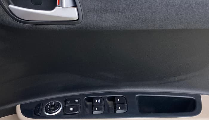 2016 Hyundai Xcent S AT 1.2, Petrol, Automatic, 47,842 km, Driver Side Door Panels Control