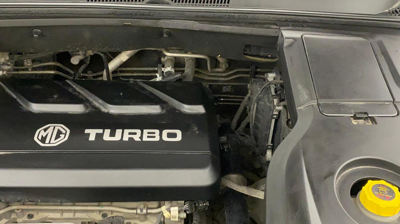 2021 MG HECTOR PLUS SHARP 1.5 PETROL TURBO HYBRID MT 6-STR, Petrol, Manual, 83,498 km, Engine View - Left
