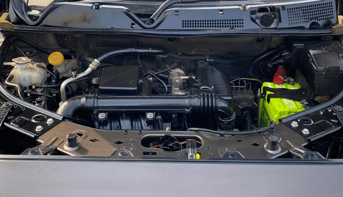 2023 Nissan MAGNITE XE, Petrol, Manual, 26,733 km, Engine View