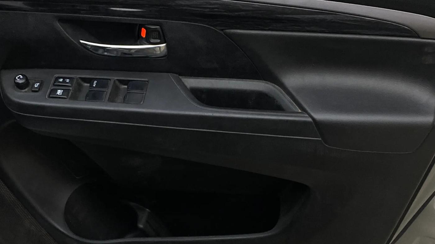 2021 Maruti XL6 ALPHA AT, Petrol, Automatic, 1,16,186 km, Driver Side Door Panels Control