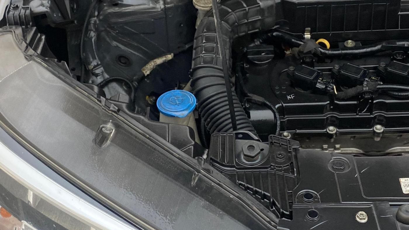 2021 Maruti XL6 ALPHA AT, Petrol, Automatic, 1,16,186 km, Engine View - Right