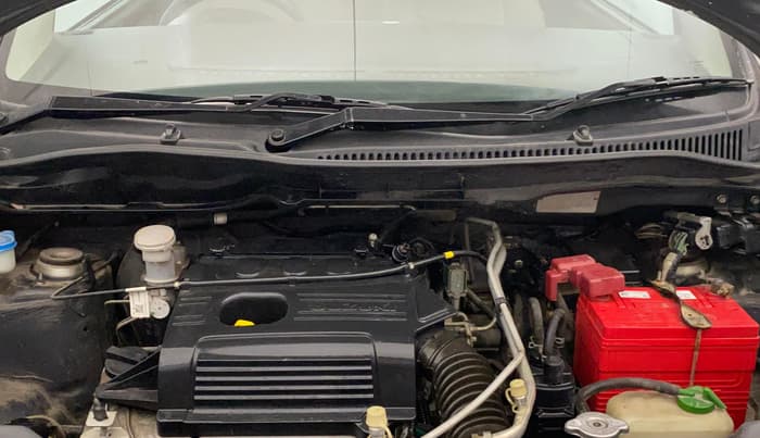 2015 Maruti Wagon R 1.0 VXI, Petrol, Manual, 37,366 km, Engine View