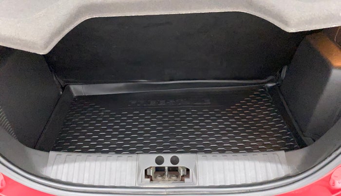 2018 Ford FREESTYLE TITANIUM PLUS 1.2 PETROL, Petrol, Manual, 27,039 km, Boot Inside