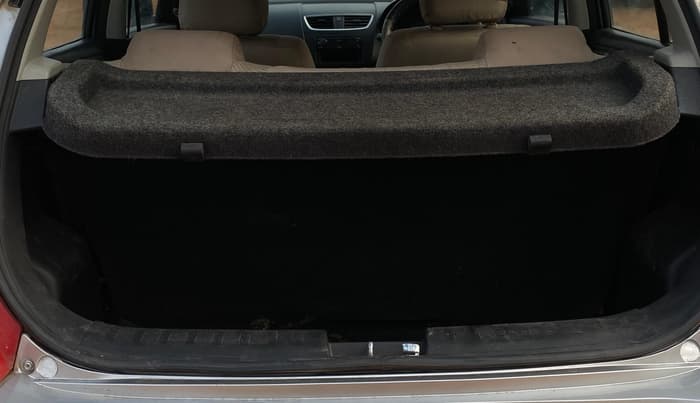 2015 Maruti Swift LXI, Petrol, Manual, 1,13,654 km, Boot Inside