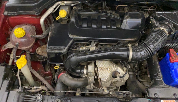 2020 Mahindra XUV300 W8 1.5 DIESEL, Diesel, Manual, 91,617 km, Engine View - Right