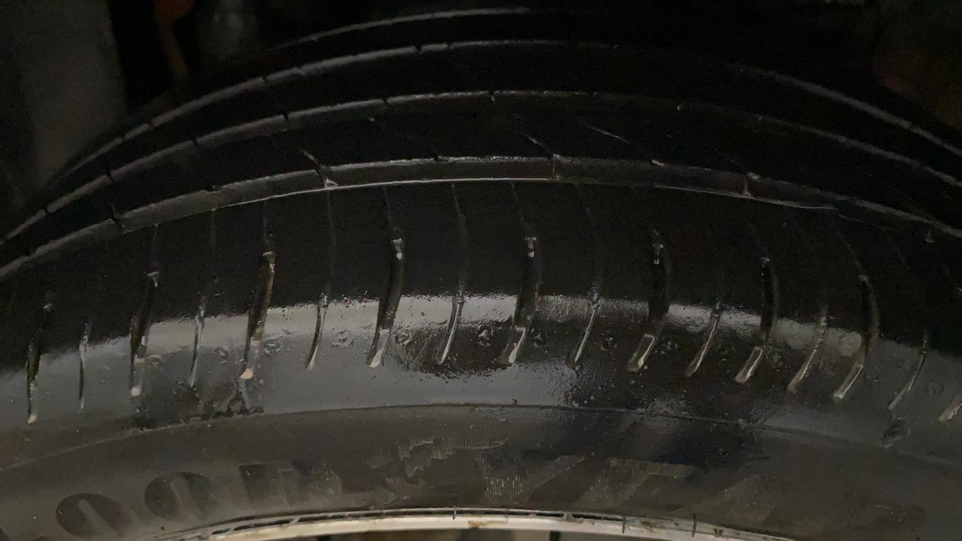 2020 Mahindra XUV300 W8 1.5 DIESEL AMT, Diesel, Automatic, 91,617 km, Left Rear Tyre Tread