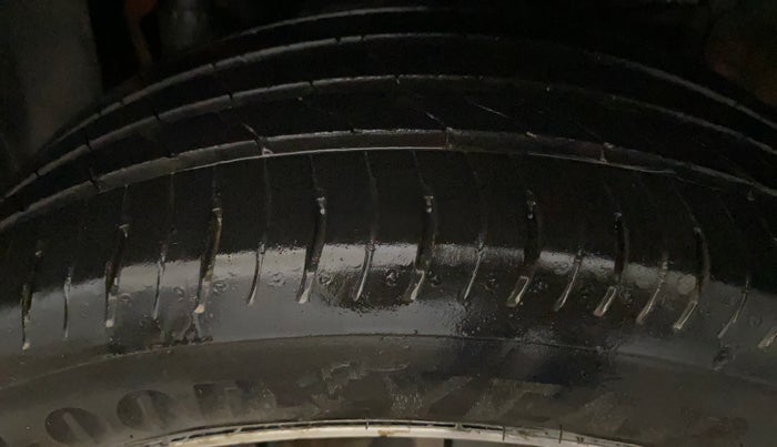 2020 Mahindra XUV300 W8 1.5 DIESEL, Diesel, Manual, 91,617 km, Left Rear Tyre Tread