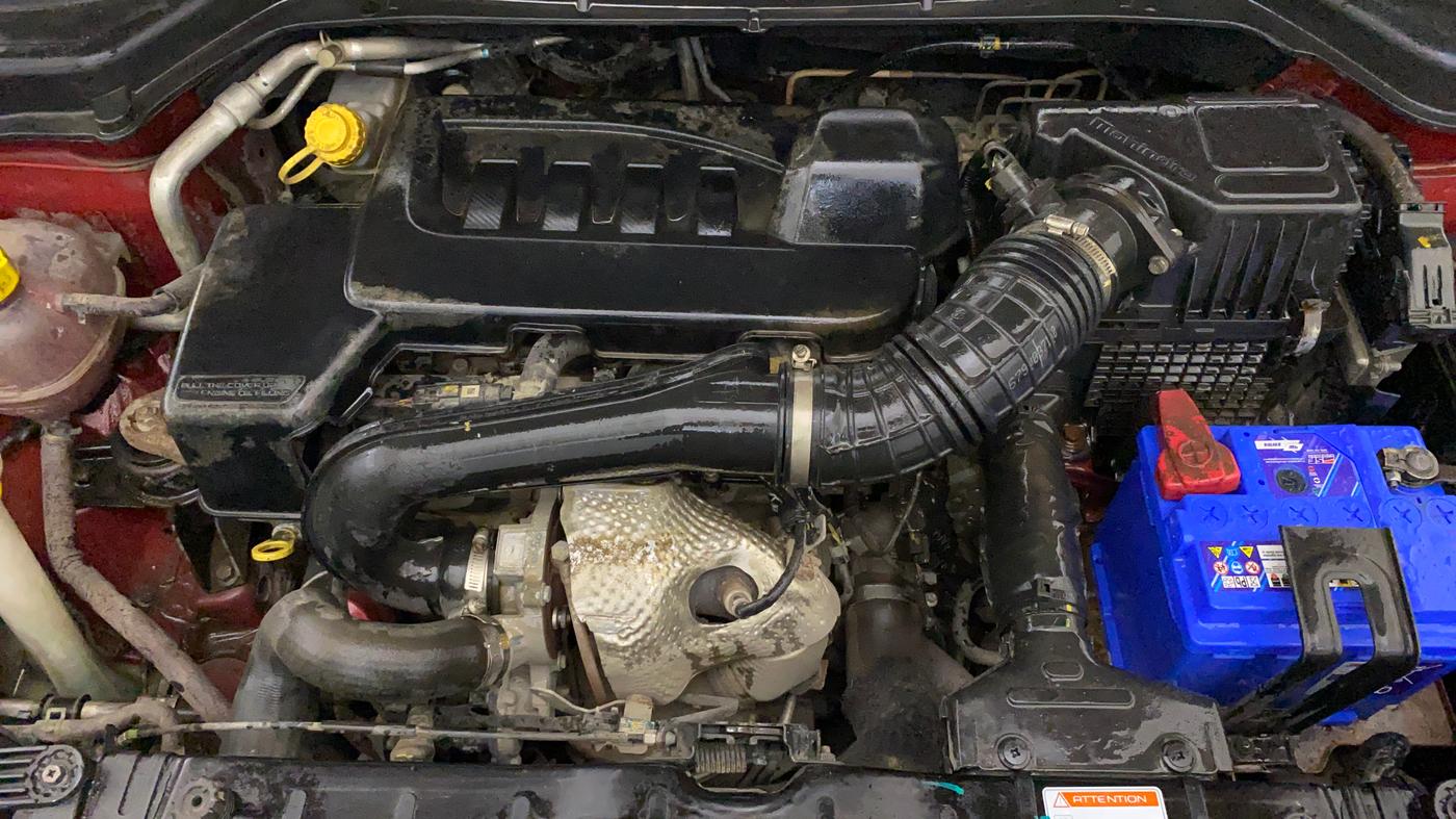 2020 Mahindra XUV300 W8 1.5 DIESEL AMT, Diesel, Automatic, 91,617 km, Engine View