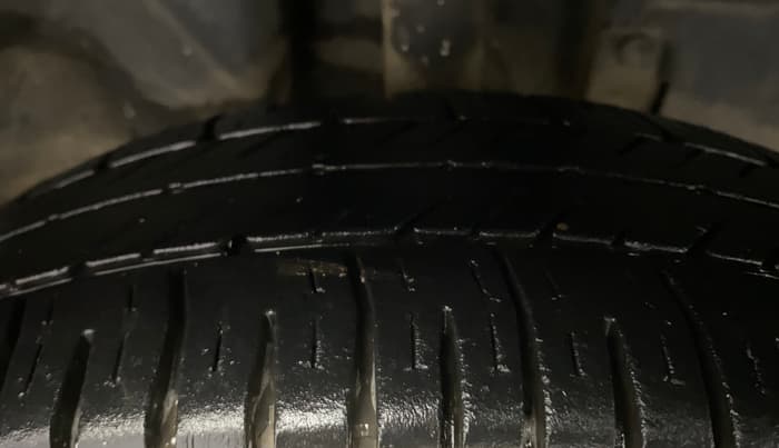2016 Renault Kwid RXT 1.0, Petrol, Manual, 61,837 km, Right Front Tyre Tread