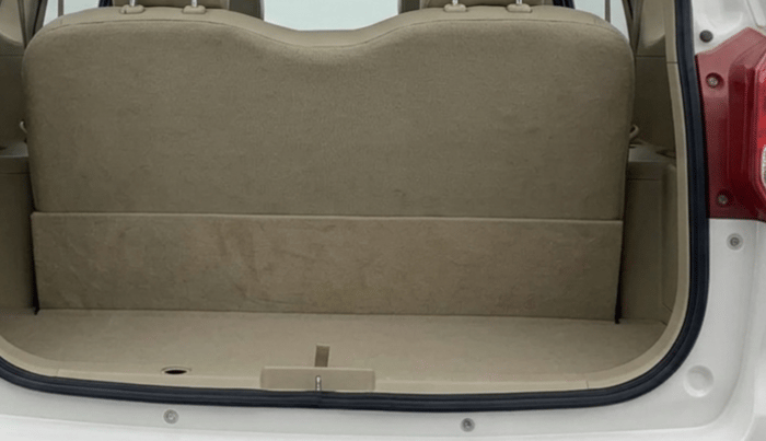 2014 Maruti Ertiga ZDI, Diesel, Manual, 81,227 km, Boot Inside