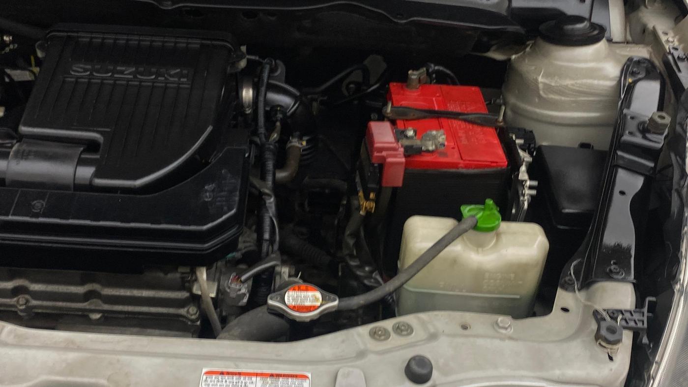 2013 Maruti Swift ZXI, Petrol, Manual, 93,503 km, Engine View - Left