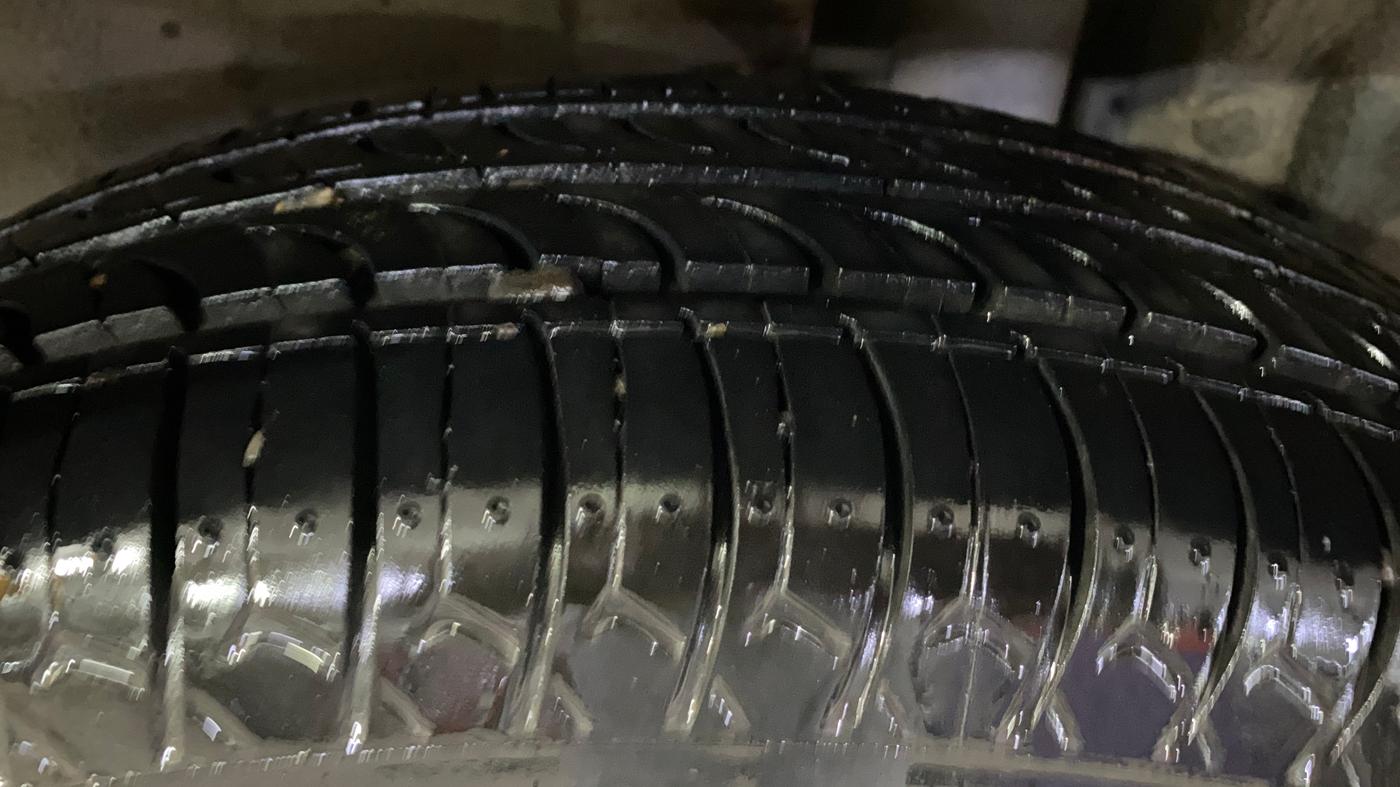 2015 Maruti Swift VXI, Petrol, Manual, 53,624 km, Left Rear Tyre Tread