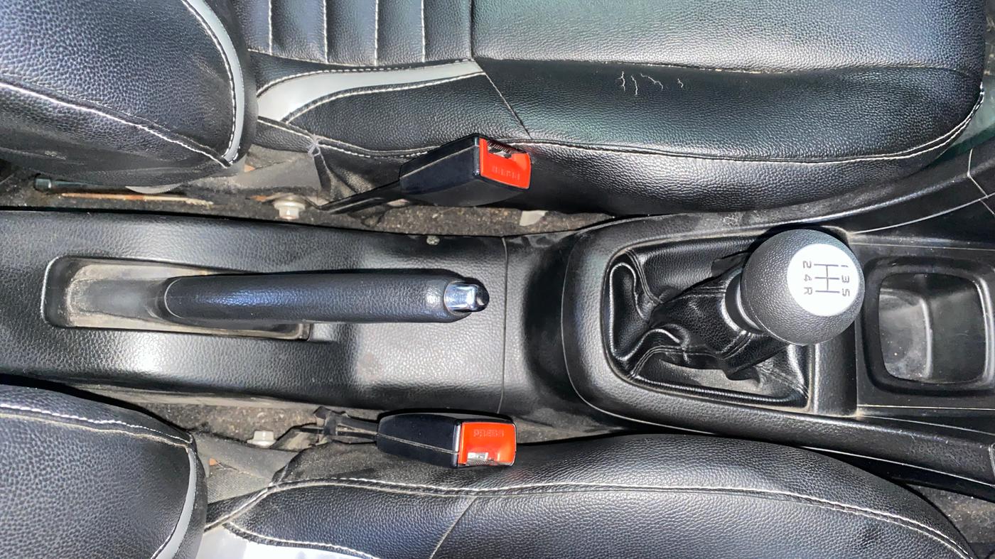 2015 Maruti Swift VXI, Petrol, Manual, 53,624 km, Gear Lever