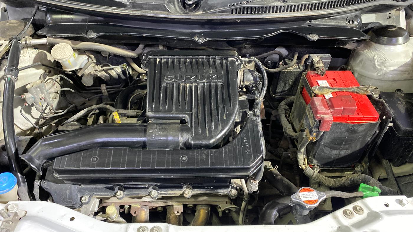 2015 Maruti Swift VXI, Petrol, Manual, 53,624 km, Engine View