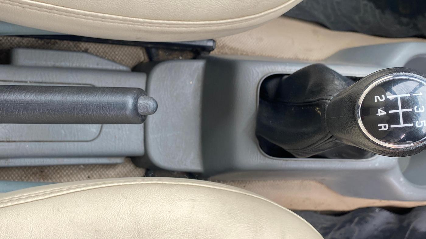 2013 Maruti Alto K10 VXI, Petrol, Manual, 95,705 km, Gear Lever