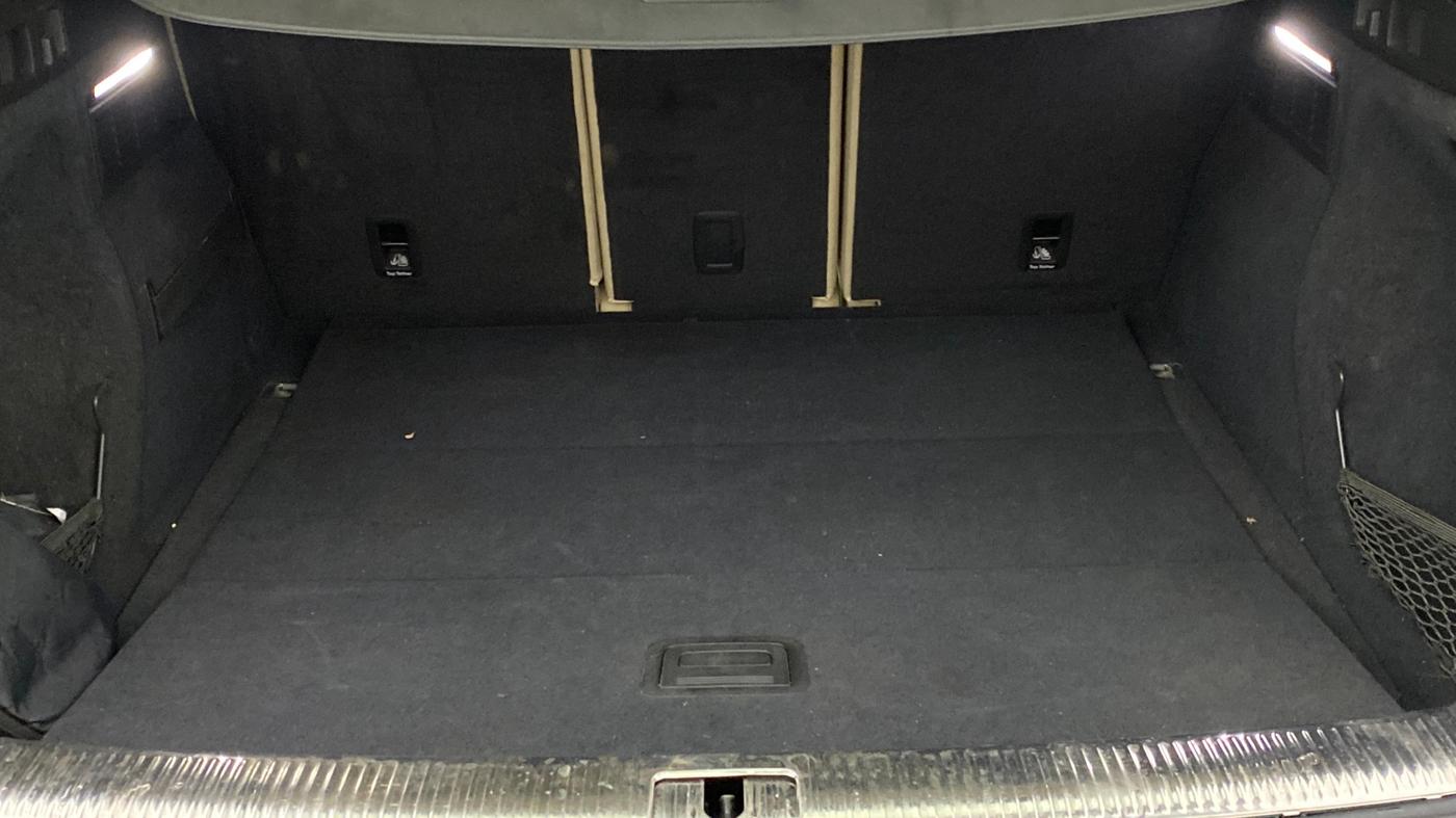 2019 Audi Q5 40 TDI PREMIUM PLUS, Diesel, Automatic, 77,627 km, Boot Inside