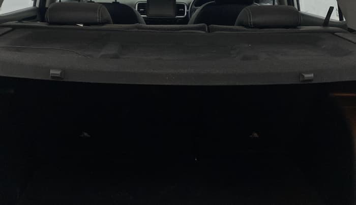 2019 Hyundai VENUE SX(O) 1.4 CRDI, Diesel, Manual, 1,18,278 km, Boot Inside