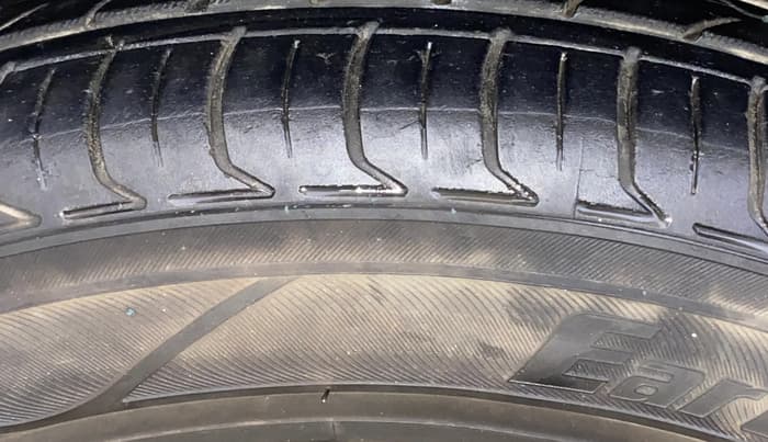 2020 Hyundai VENUE SX 1.0 TURBO IMT, Petrol, Manual, 1,08,530 km, Left Front Tyre Tread