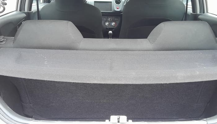 2015 Honda Brio VX MT, Petrol, Manual, 53,226 km, Boot Inside