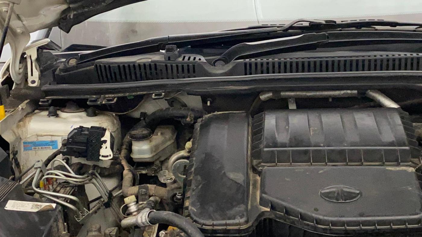 2022 Tata NEXON XM SUNROOF DIESEL, Diesel, Manual, 65,739 km, Engine View - Right