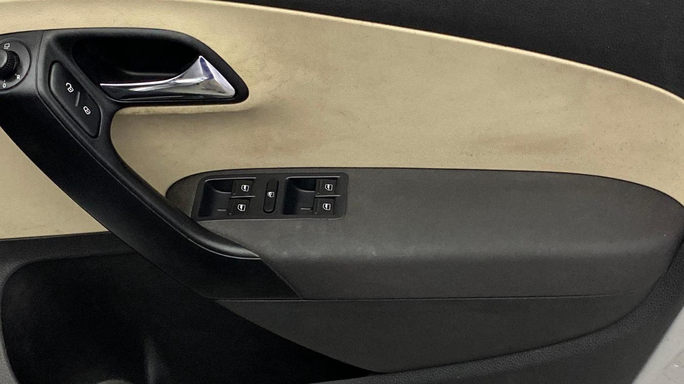 2021 Skoda Rapid AMBITION AT TSI, Petrol, Automatic, 1,11,308 km, Driver Side Door Panels Control