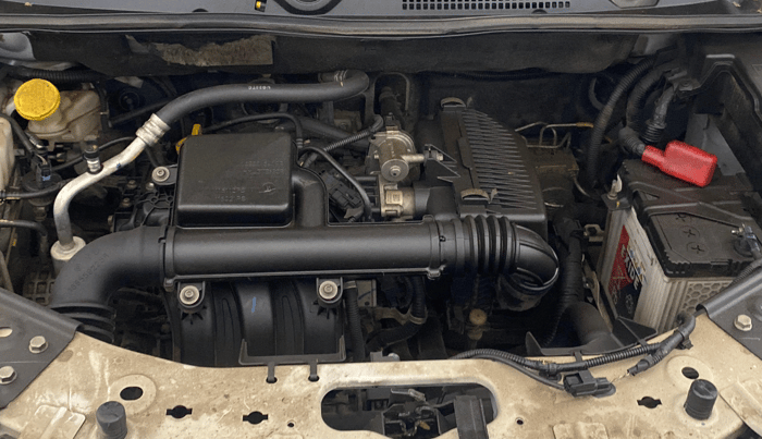2024 Nissan MAGNITE N-Connecta B4D 1.0 Petrol MT, Petrol, Manual, 10,573 km, Engine View