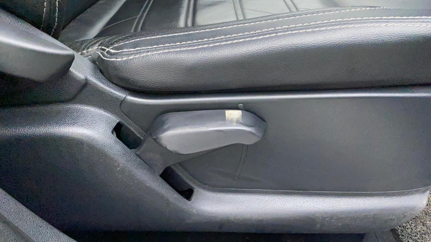 2018 Ford Ecosport TITANIUM + 1.5L PETROL AT, Petrol, Automatic, 60,572 km, Driver Side Adjustment Panel