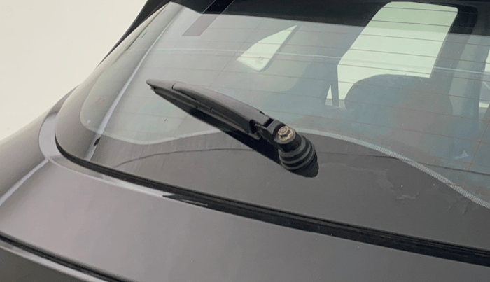 2020 Tata Harrier XZA PLUS 2.0L, Diesel, Automatic, 1,23,596 km, Rear Wiper