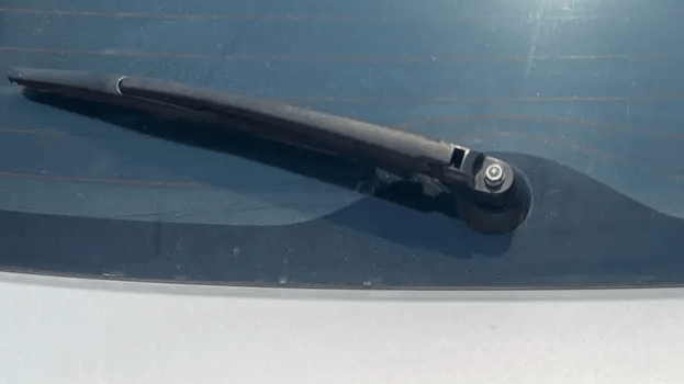 2018 Maruti Swift ZXI, Petrol, Manual, 60,408 km, Rear Wiper