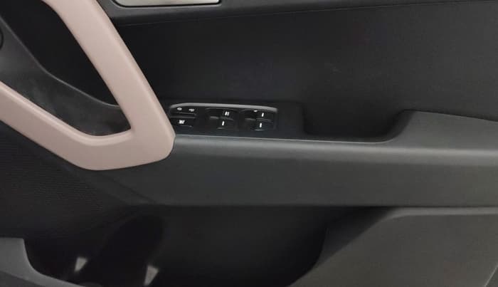 2018 Hyundai Creta SX AT 1.6 PETROL, CNG, Automatic, 90,996 km, Driver Side Door Panels Control