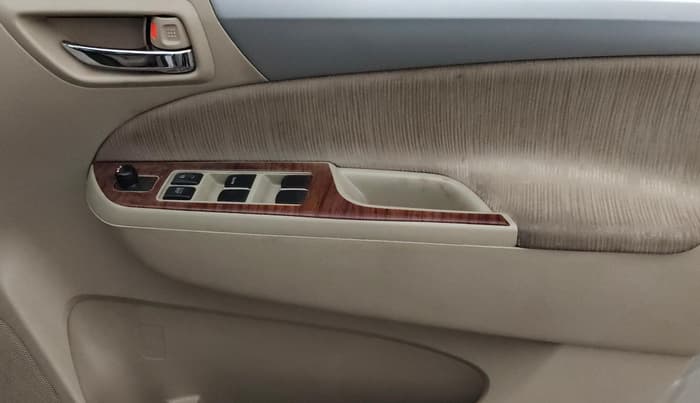 2013 Maruti Ertiga ZXI, Petrol, Manual, 59,431 km, Driver Side Door Panels Control