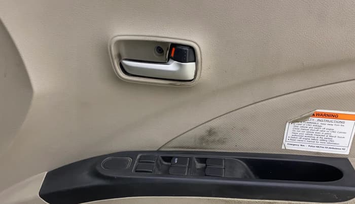 2018 Maruti Celerio VXI CNG, CNG, Manual, 1,11,914 km, Driver Side Door Panels Control