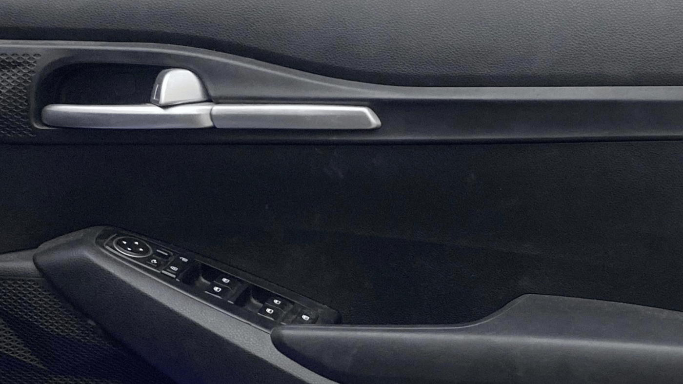 2021 KIA SELTOS HTK PLUS AT 1.5 DIESEL, Diesel, Automatic, 1,07,413 km, Driver Side Door Panels Control