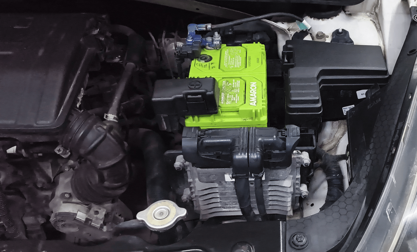 2020 Hyundai AURA SX PLUS 1.2 AMT, Petrol, Automatic, 61,494 km, Engine View - Left