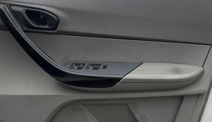 2020 Tata TIGOR XM PETROL, Petrol, Manual, 1,31,048 km, Driver Side Door Panels Control