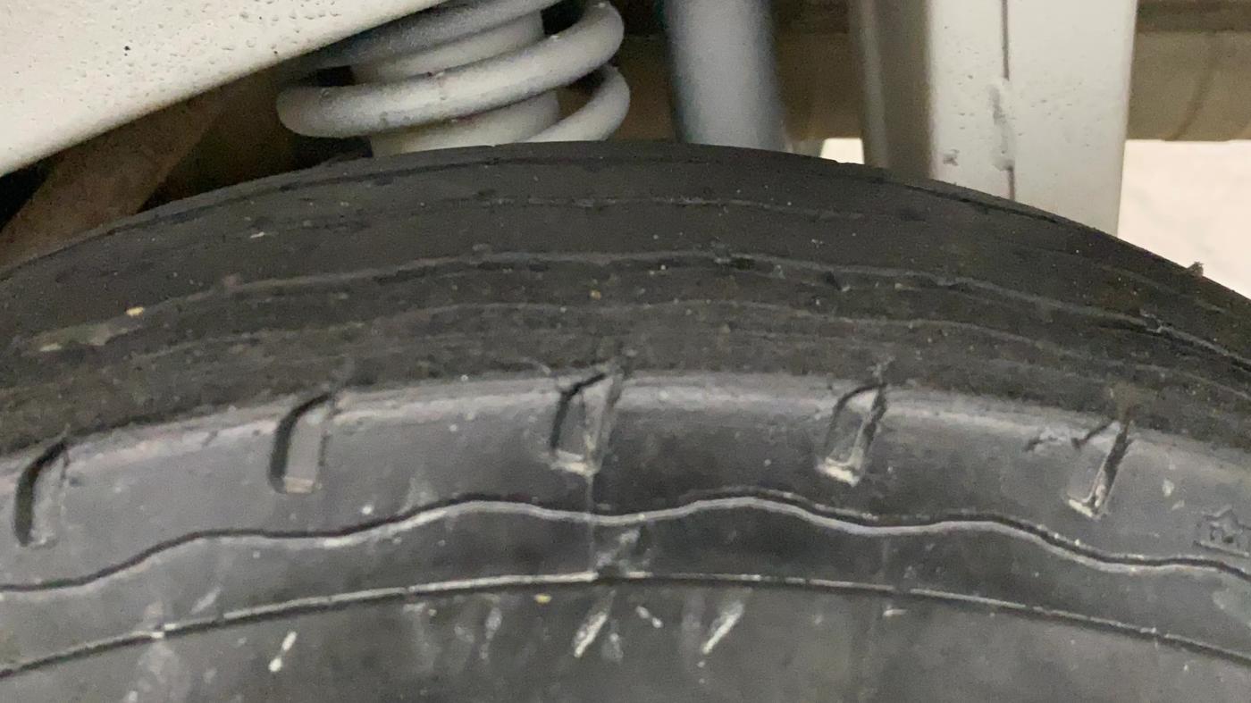 2022 Maruti Eeco 7 STR STD(O), Petrol, Manual, 55,016 km, Left Rear Tyre Tread