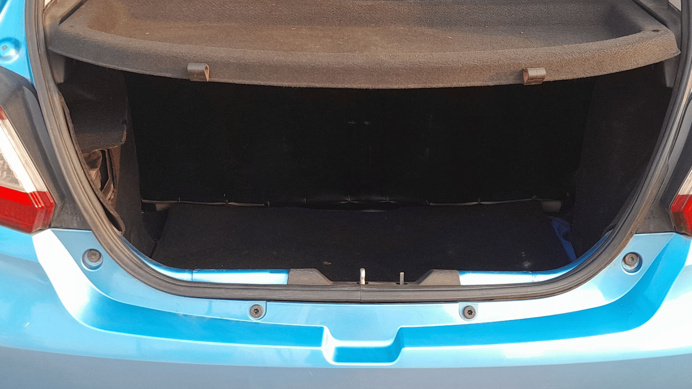 2016 Tata Tiago XM PETROL, Petrol, Manual, 64,168 km, Boot Inside