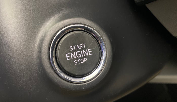 2021 Skoda KUSHAQ STYLE 1.0L TSI MT, Petrol, Manual, 39,452 km, Keyless Start/ Stop Button