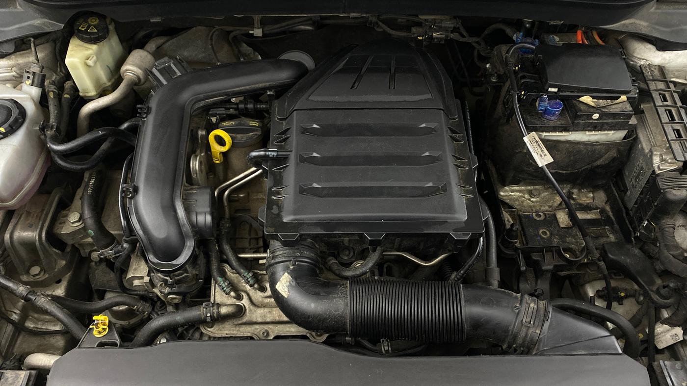 2021 Skoda KUSHAQ STYLE 1.0L TSI MT, Petrol, Manual, 39,452 km, Engine View